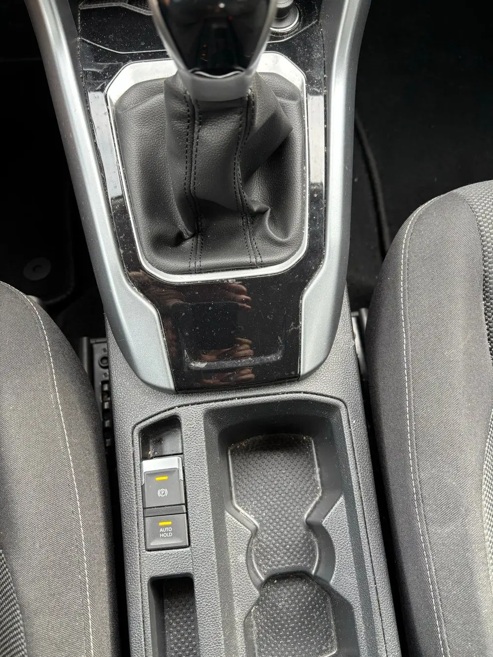 Volkswagen T-Roc 1.0 TSI life business 110pk 2022 Grijs uit 2022, foto 9