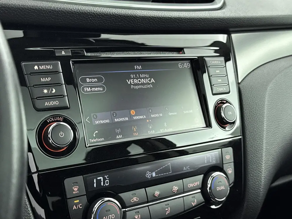 Nissan Qashqai 1.3 DIG-T Tekna 140PK | Panoramadak | Navigat uit 2019, foto 10