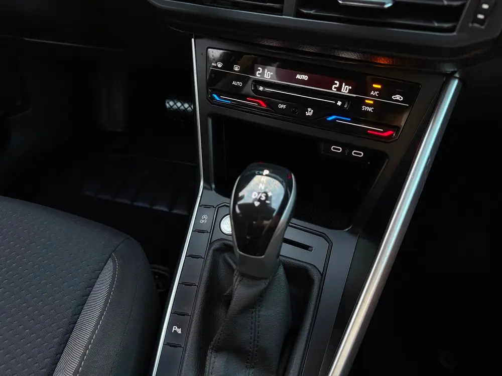 Volkswagen Polo 1.0 TSI 2023 DSG AUT SPORT KEYLESS VIRTUAL C uit 2023, foto 17