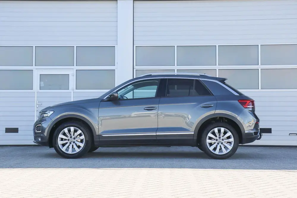 Volkswagen T-Roc 1.5 TSI 150pk Sport | Navigatie | Achteruit uit 2020, foto 12