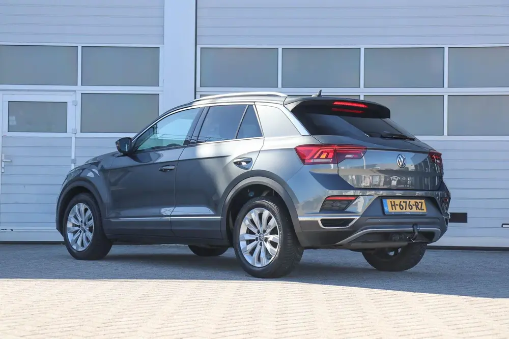 Volkswagen T-Roc 1.5 TSI 150pk Sport | Navigatie | Achteruit uit 2020, foto 13