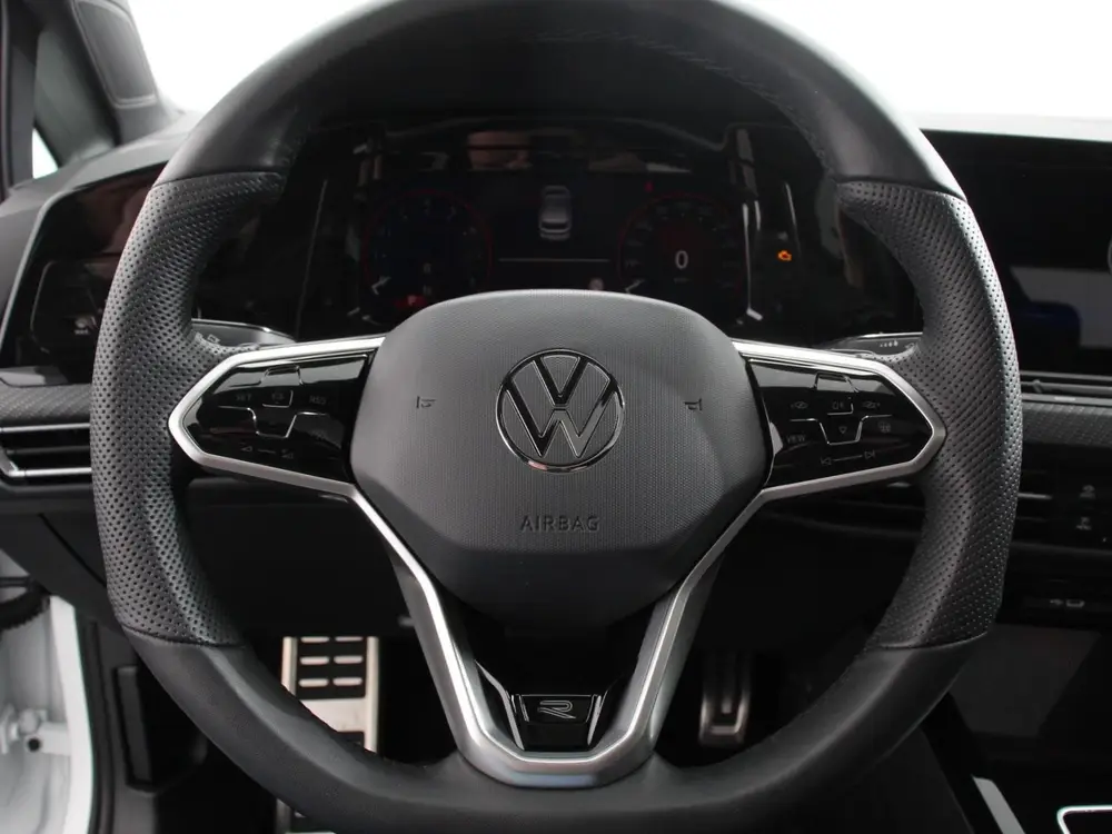 Volkswagen Golf 1.5 eTSI DSG R-Line Panorama dak Navigatie A uit 2024, foto 16