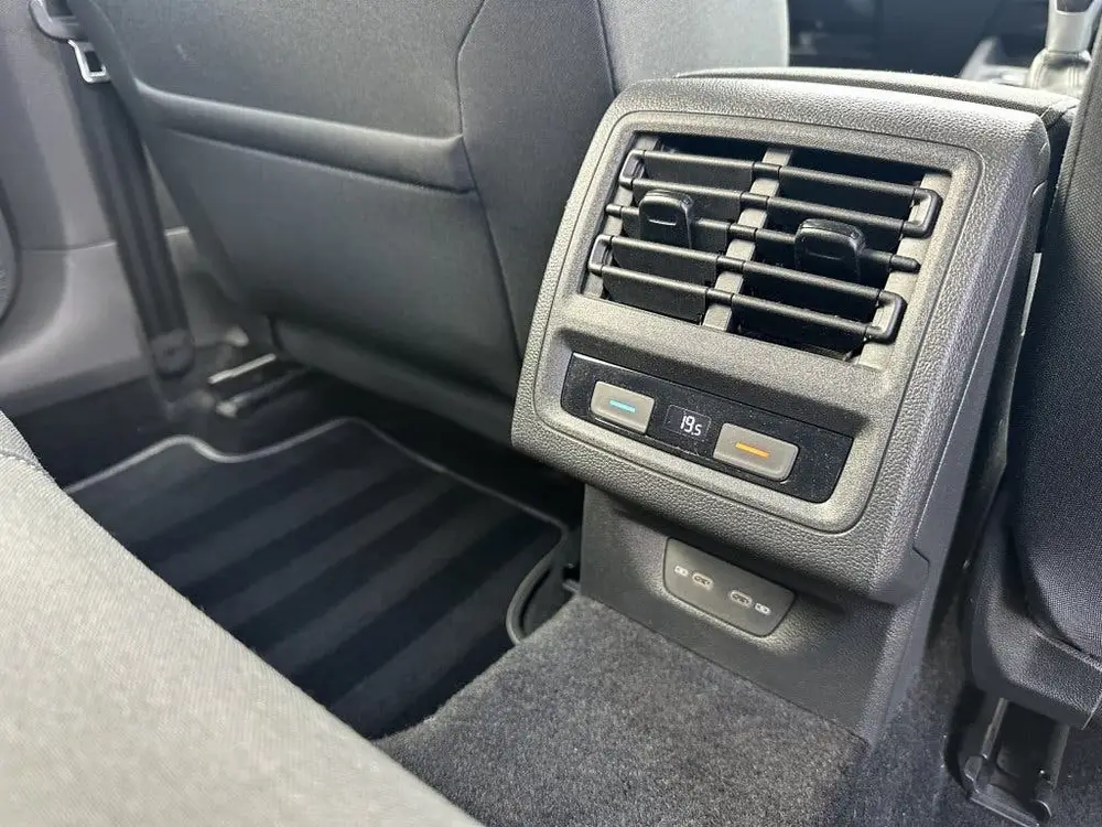 Volkswagen Golf VIII Lim. 1.5 Tsi Act Highline Massage Matri uit 2020, foto 19