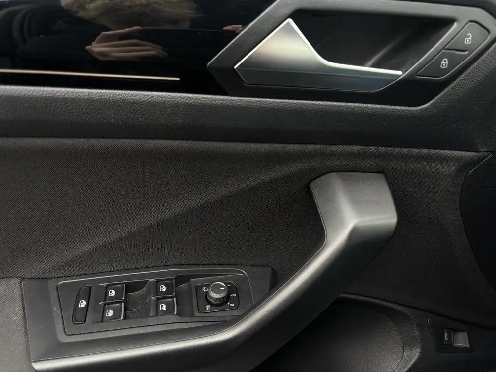 Volkswagen T-Roc Sport R-Line Black Style Carplay Cruise Sto uit 2021, foto 15