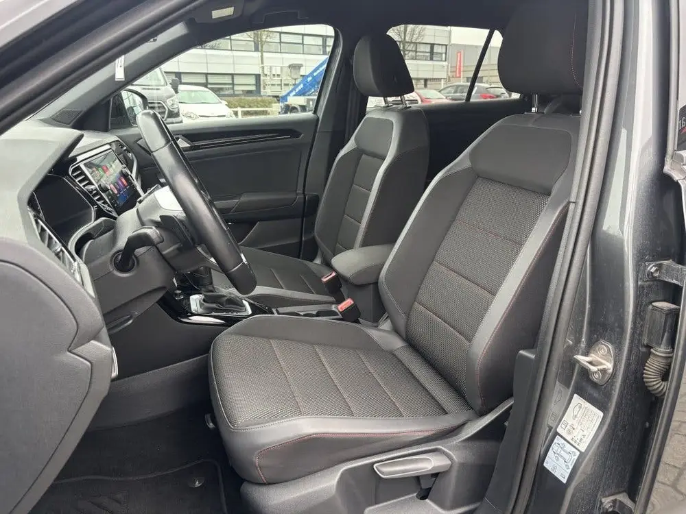 Volkswagen T-Roc Sport R-Line Black Style Carplay Cruise Sto uit 2021, foto 16