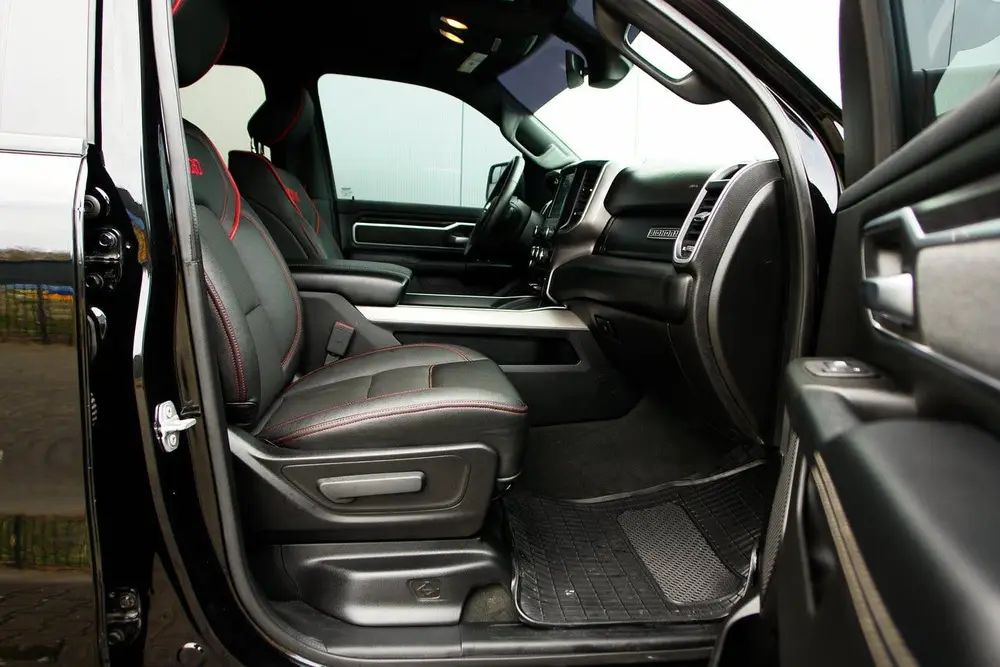 Dodge Ram 1500 RAM 1500 5.7 V8 Black Edition (bj 2019) uit 2019, foto 17