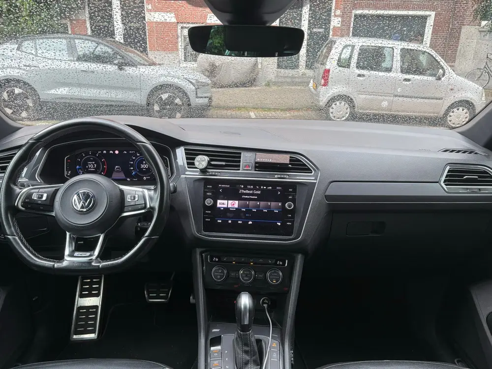 Volkswagen Tiguan 1.5 TSI ACT 150pk DSG 2019 Zwart uit 2019, foto 5