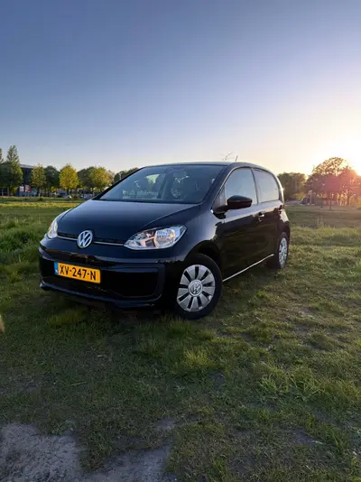 Volkswagen Up! Facelift 1.0 60PK 5D BMT 2019 Zwart uit 2019