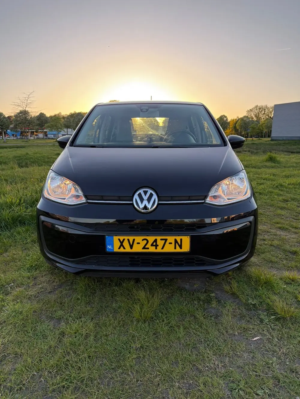 Volkswagen Up! Facelift 1.0 60PK 5D BMT 2019 Zwart uit 2019, foto 3