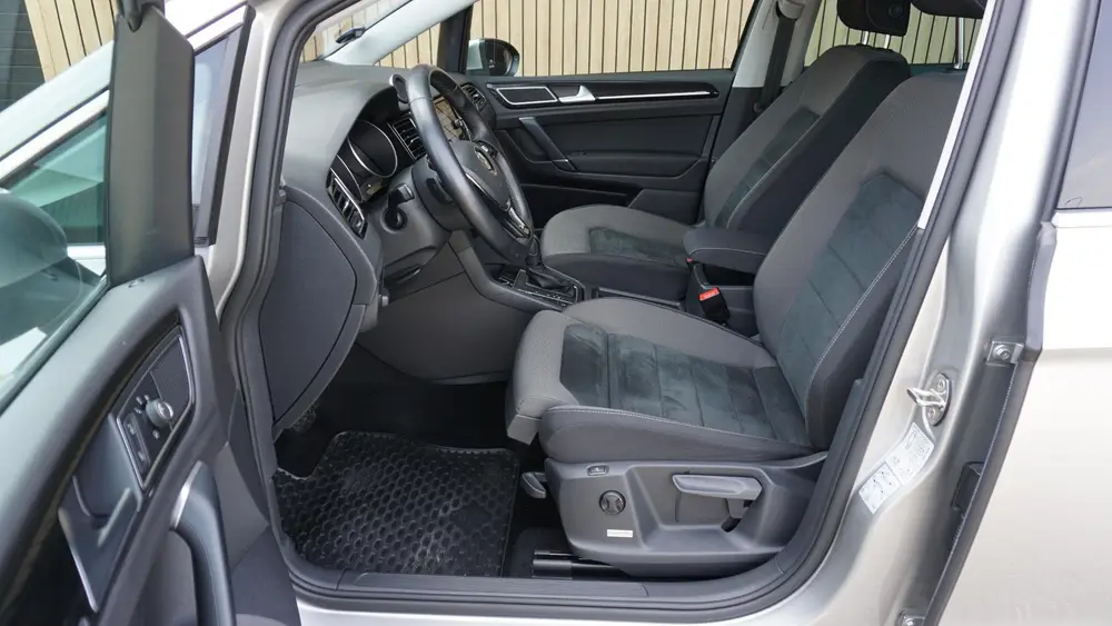 Volkswagen Golf Sportsvan 1.5 TSI 150pk DSG Highline LED Nav uit 2019, foto 7