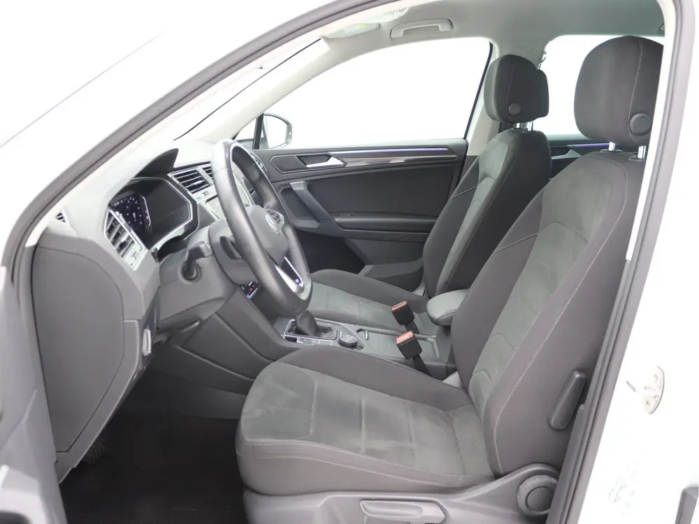Volkswagen Tiguan 2.0 TSI 4Motion Trekhaak, Camera, Stoelver uit 2022, foto 9