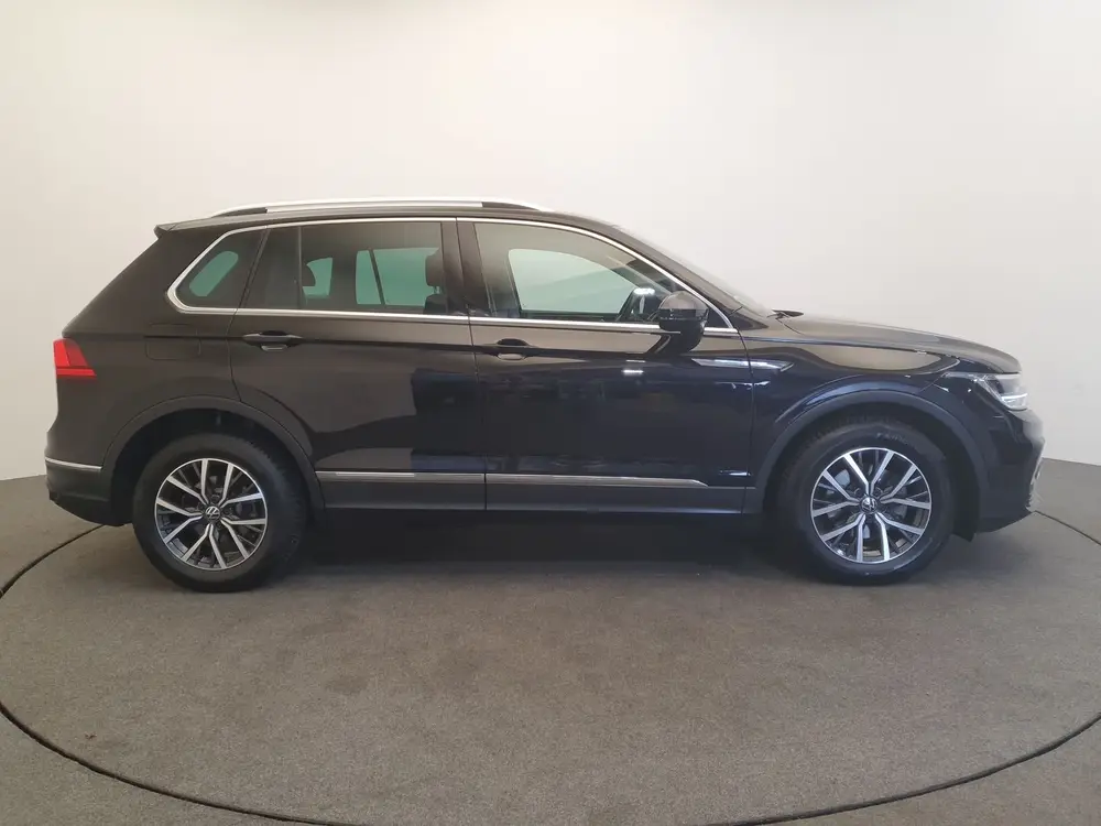 Volkswagen Tiguan 1.5 TSI 150pk DSG/AUT Life Business Wegkla uit 2021, foto 6