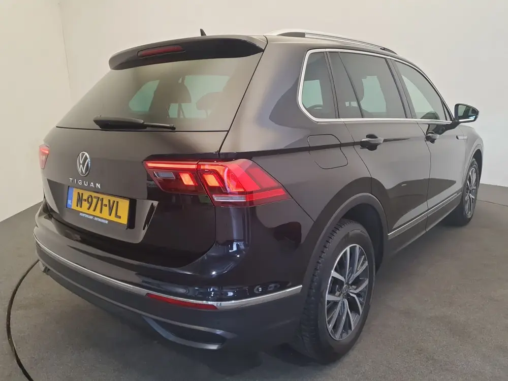Volkswagen Tiguan 1.5 TSI 150pk DSG/AUT Life Business Wegkla uit 2021, foto 7