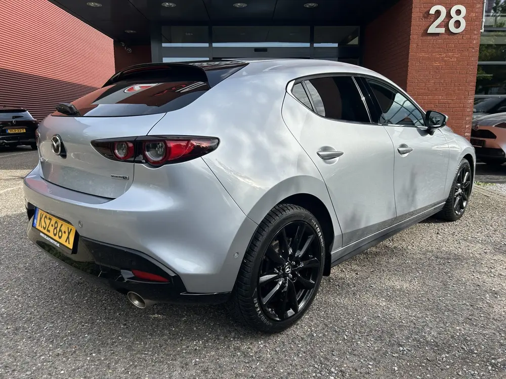 Mazda 3 2.0 e-SkyActiv-X M Hybrid 180PK! Sportive // BOSE PR uit 2019, foto 3