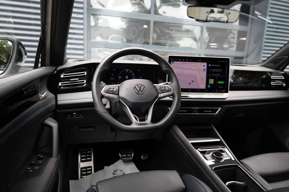 Volkswagen Tiguan 1.5 eHybrid R-Line Edition |Pano |Leder |H uit 2025, foto 4