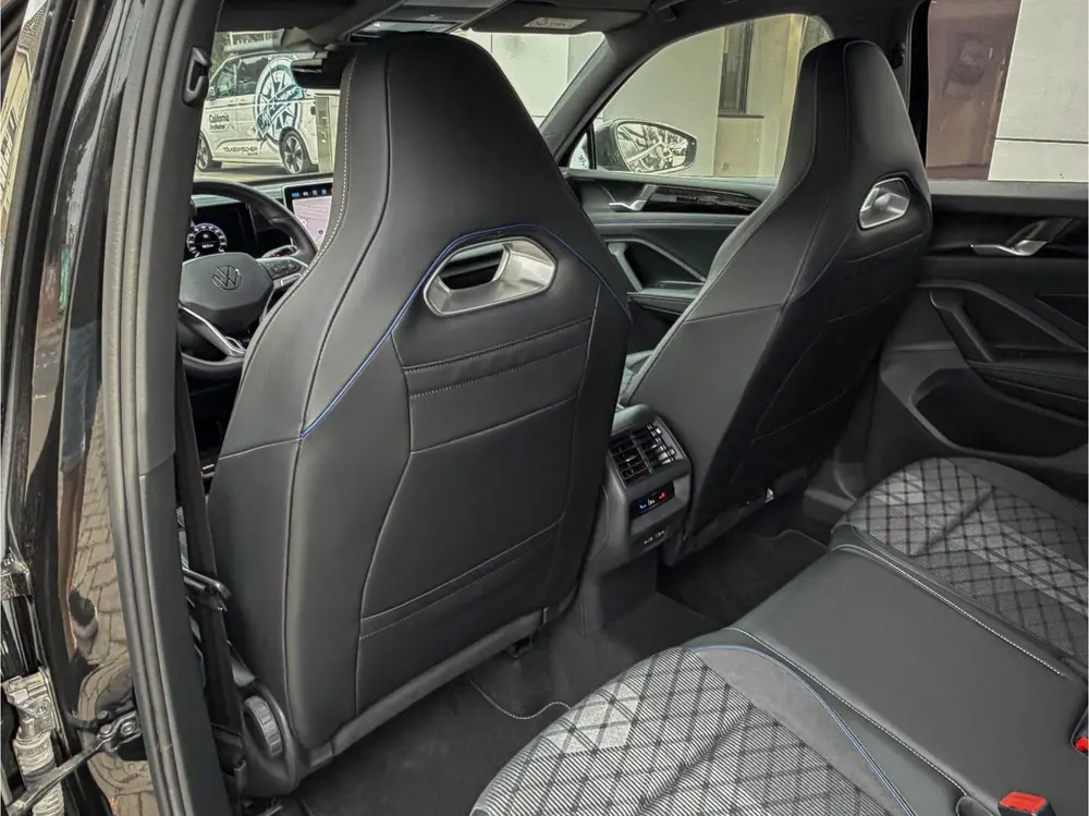 Volkswagen Tiguan 1.5 eHybrid R-Line Edition R-Zetels IQ-lig uit 2025, foto 17