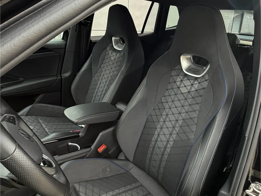 Volkswagen Tiguan 1.5 eHybrid R-Line Edition R-Zetels IQ-lig uit 2025, foto 19