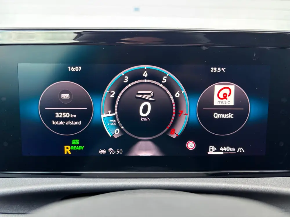 Volkswagen T-Roc 1.5 eTsi (150 pk) R-Line automaat - panoram uit 2026, foto 10