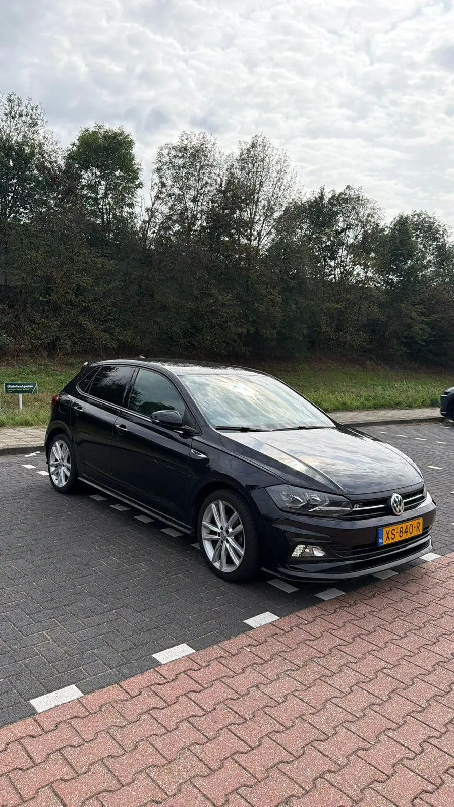 Volkswagen Polo 1.0 TSI 95pk 7-DSG 2019 Zwart R-Line pakket! uit 2019, foto 2
