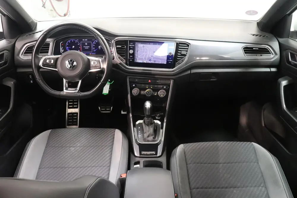 Volkswagen T-Roc 1.5 TSI 3x R-line | Pano | Camera | Navigat uit 2021, foto 3
