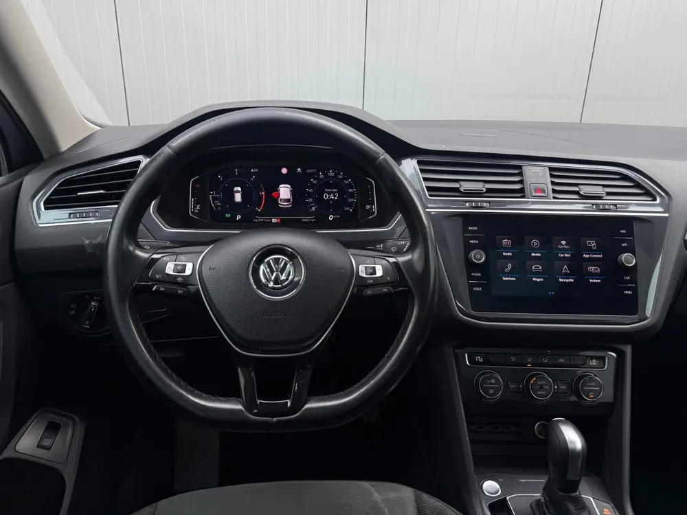 Volkswagen Tiguan Allspace 2.0 TDI R-Line 7p. PANO 360 Xenon uit 2020, foto 12