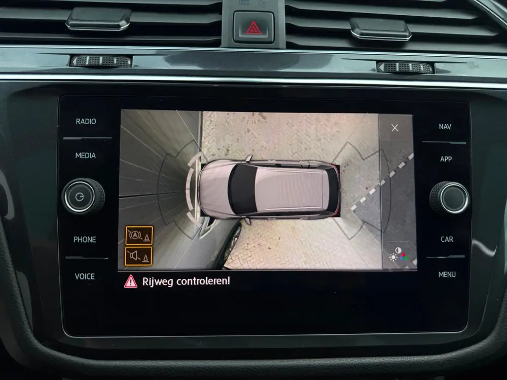 Volkswagen Tiguan Allspace 2.0 TDI R-Line 7p. PANO 360 Xenon uit 2020, foto 19