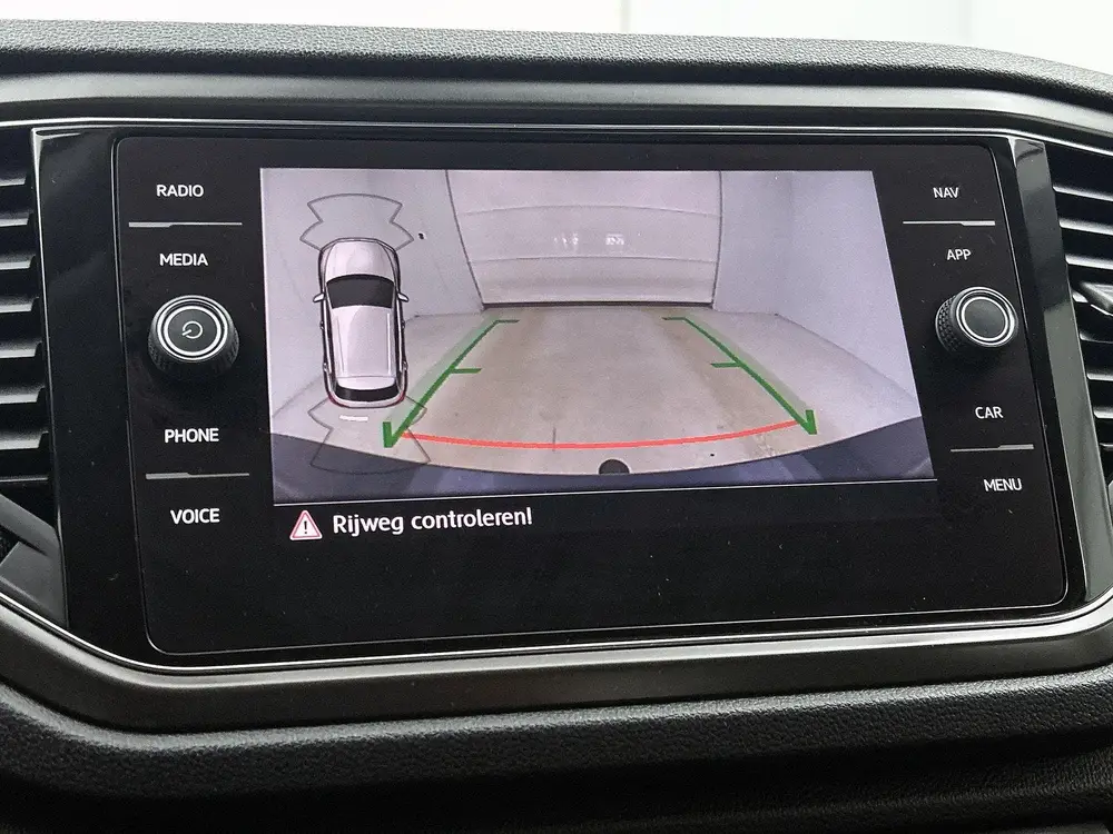Volkswagen T-Roc 1.5 TSI Style | ACHTERUITRIJCAMERA | TREKHA uit 2019, foto 11