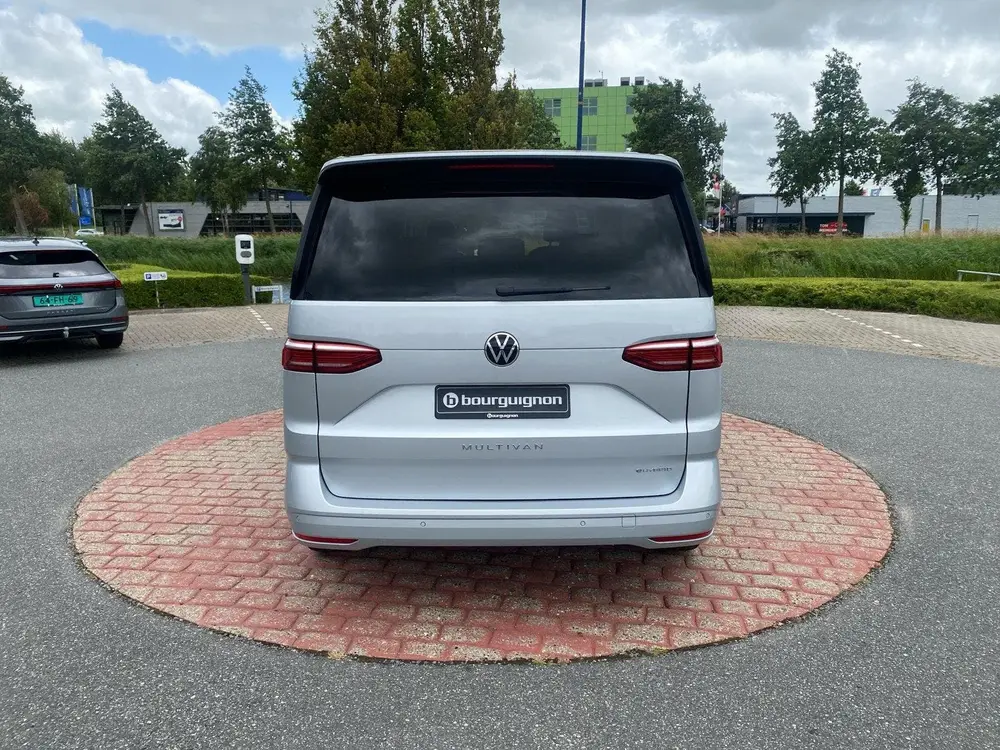 Volkswagen Multivan 1.4 eHybrid L1H1 Life | Trekhaak | LED M uit 2023, foto 12
