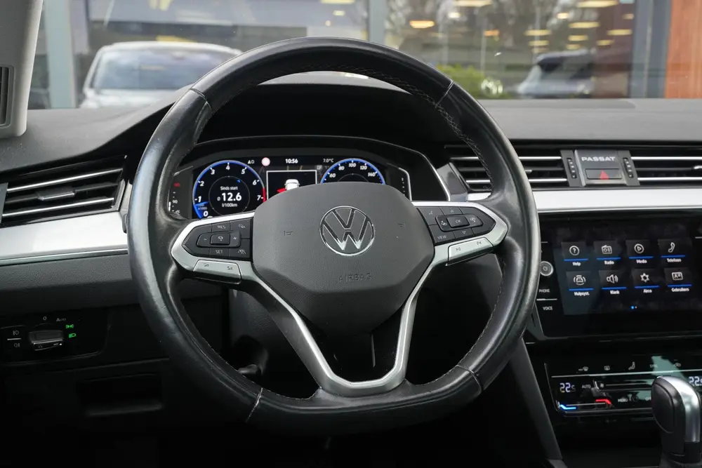 Volkswagen Passat 1.5 TSI Business Automaat Pano Dak trekhaa uit 2022, foto 12