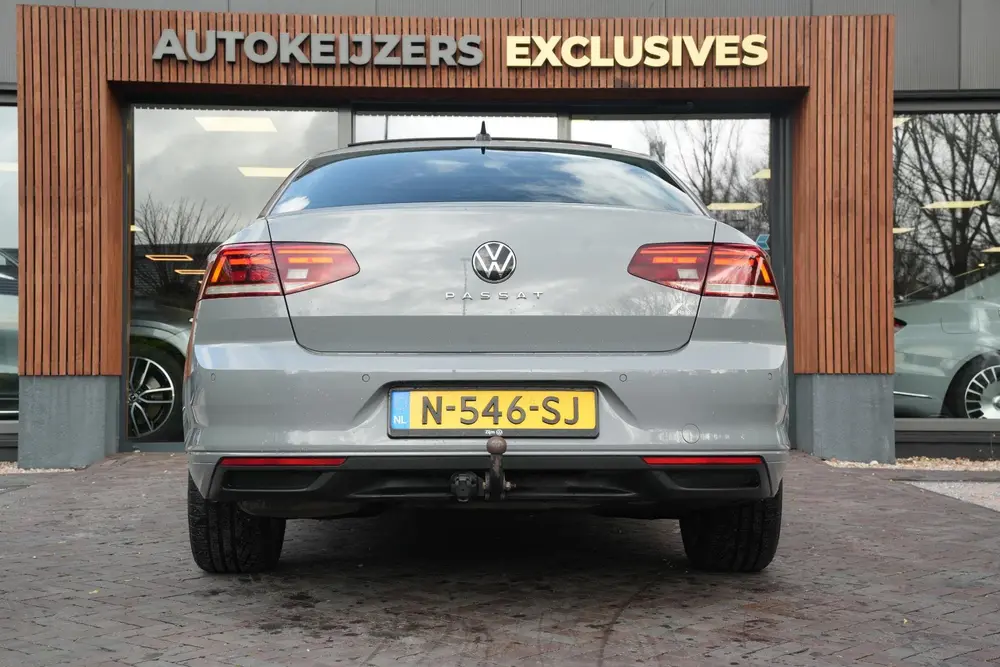Volkswagen Passat 1.5 TSI Business Automaat Pano Dak trekhaa uit 2022, foto 9