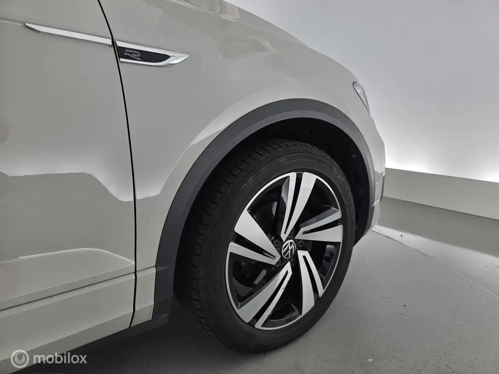 Volkswagen T-Roc 1.5 TSI R-Line Business+ trekhaak|IQ.led|ca uit 2023, foto 17
