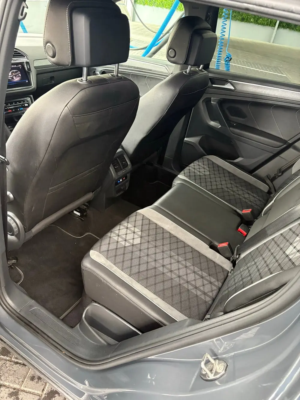 Volkswagen Tiguan 1.4 TSI Ehybrid 246pk R-line bussiness+ uit 2022, foto 9