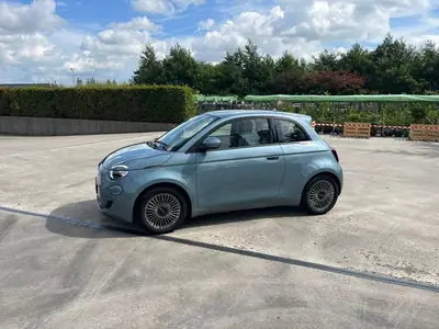 Fiat 500E 3+1 87KW 118 PK uit 2021