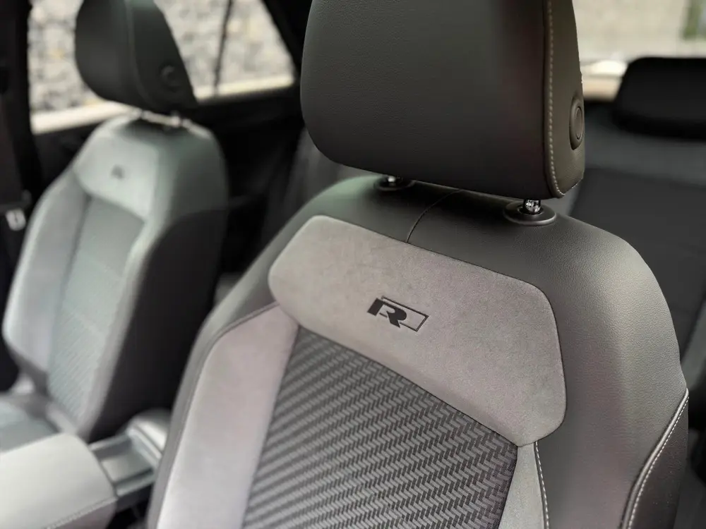 Volkswagen T-Roc 1.5 TSI 3x R-Line Pano Virtual Trekhaak Nav uit 2019, foto 12