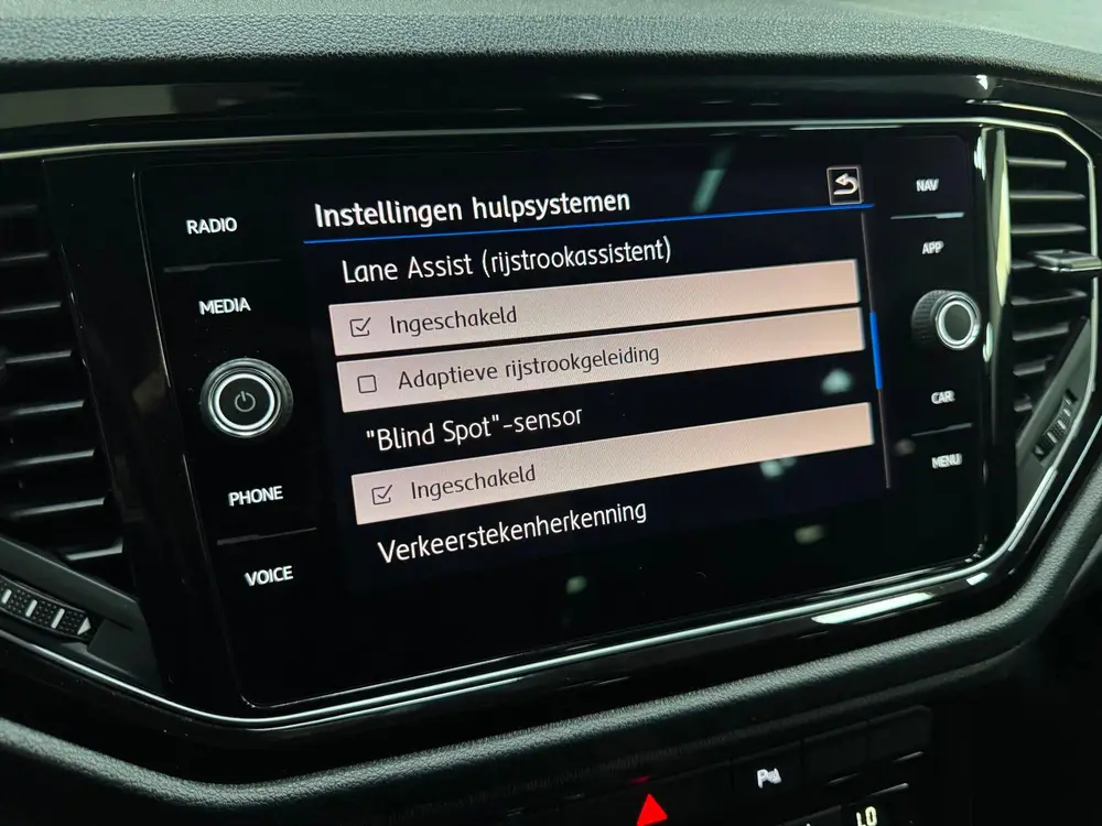 Volkswagen T-Roc 2.0 TSI 4Motion R Pano Akra Leder uit 2020, foto 19