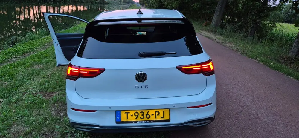 Volkswagen Golf 1.4 Ehybrid 245pk DSG 2020 Wit uit 2020, foto 19