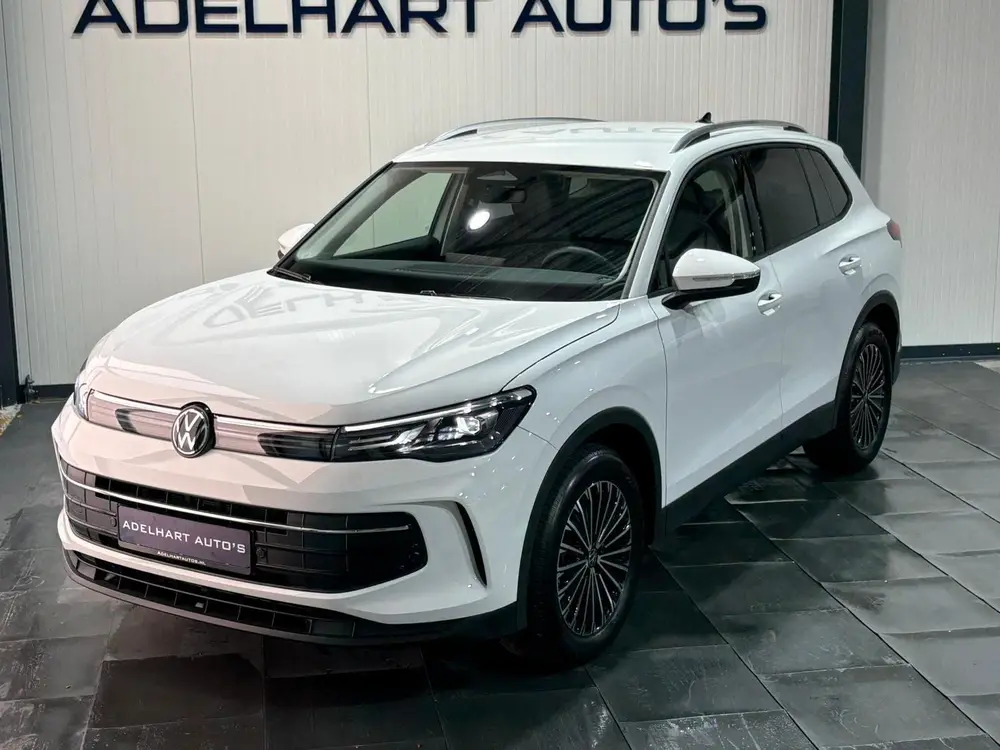 Volkswagen Tiguan 1.5 eTSI Life Edition Automaat / Navigatie uit 2025, foto 12