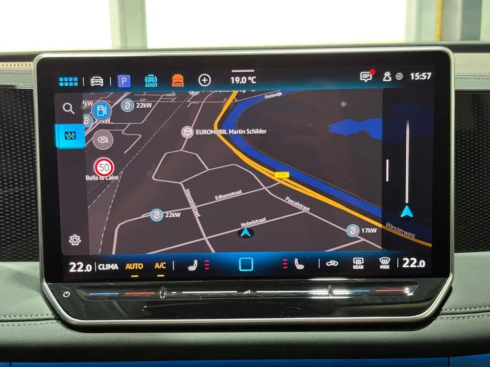 Volkswagen Tiguan 1.5 eTSI Life Edition Automaat / Navigatie uit 2025, foto 18