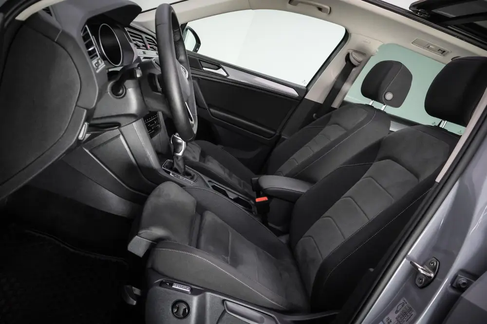 Volkswagen Tiguan 1.5 TSI Dsg LIFE Business PANO | FULL LED uit 2020, foto 10