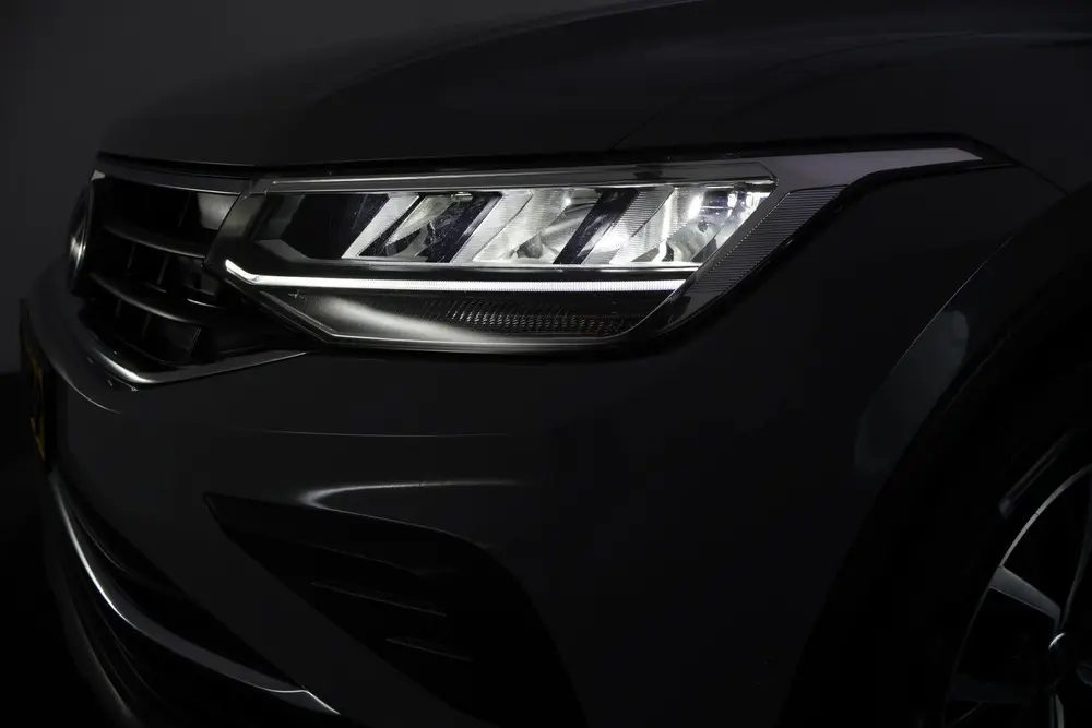 Volkswagen Tiguan 1.5 TSI Dsg LIFE Business PANO | FULL LED uit 2020, foto 13