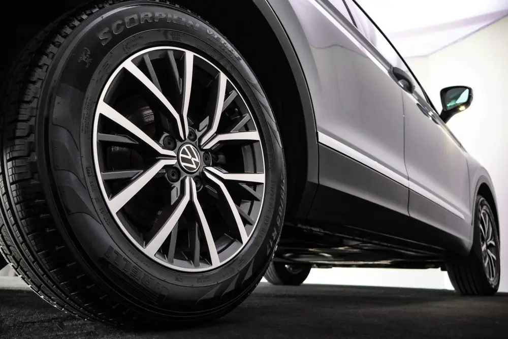 Volkswagen Tiguan 1.5 TSI Dsg LIFE Business PANO | FULL LED uit 2020, foto 14