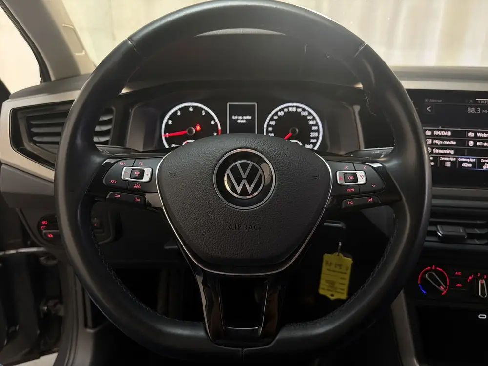 Volkswagen Polo 1.0 TSI R-Line Edition Navigatie Adaptive Cr uit 2021, foto 4