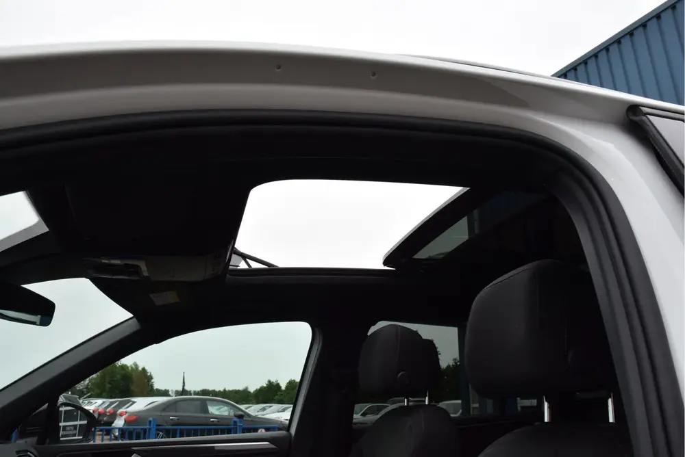 Volkswagen Tiguan 1.5 TSI ACT Highline Business R Line Panor uit 2020, foto 14