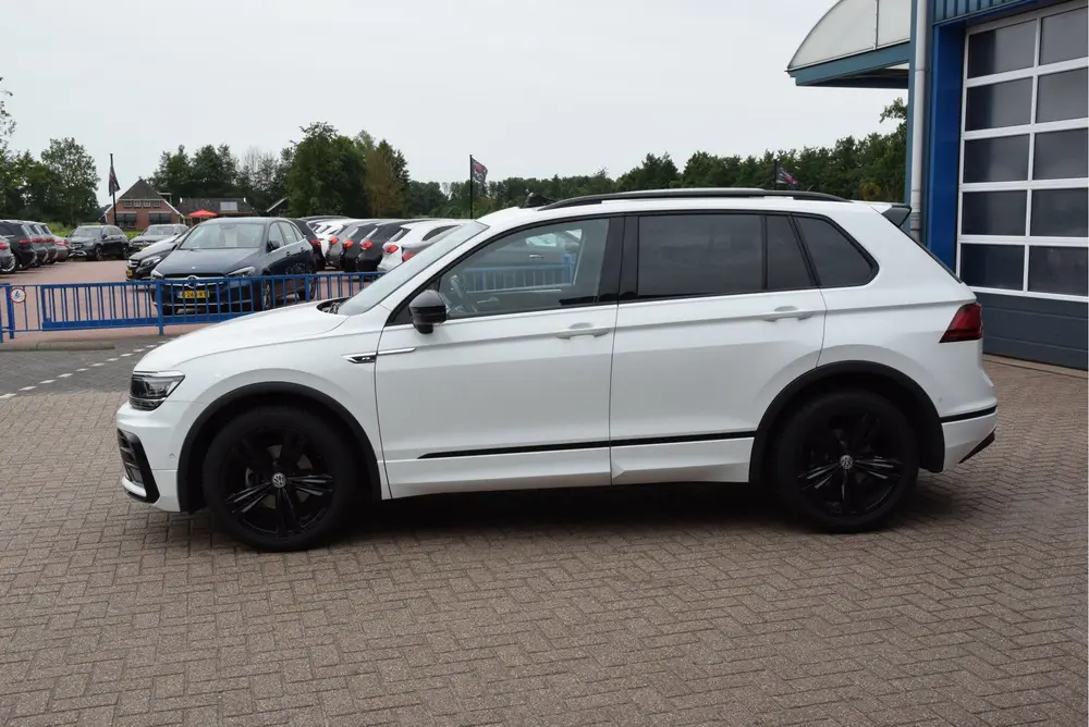 Volkswagen Tiguan 1.5 TSI ACT Highline Business R Line Panor uit 2020, foto 2