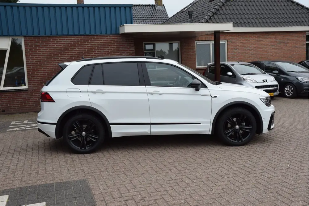 Volkswagen Tiguan 1.5 TSI ACT Highline Business R Line Panor uit 2020, foto 9