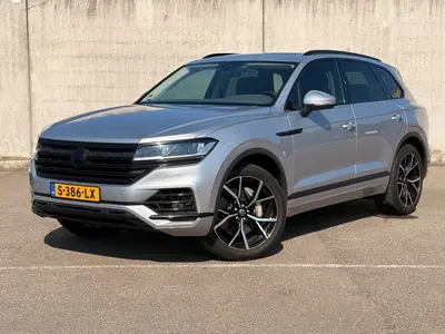 Volkswagen Touareg 3.0 TSi V6 | Black Edition | 4MOTION R-li uit 2021