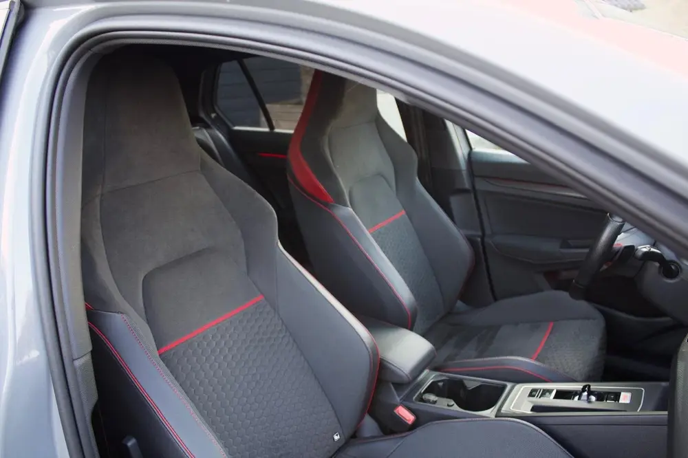 Volkswagen Golf 2.0 TSI GTI Clubsport 2021 uit 2021, foto 13