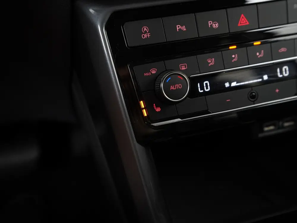 Volkswagen T-Cross 1.0 TSI Style DSG | Camera | Blind Spot | uit 2019, foto 12