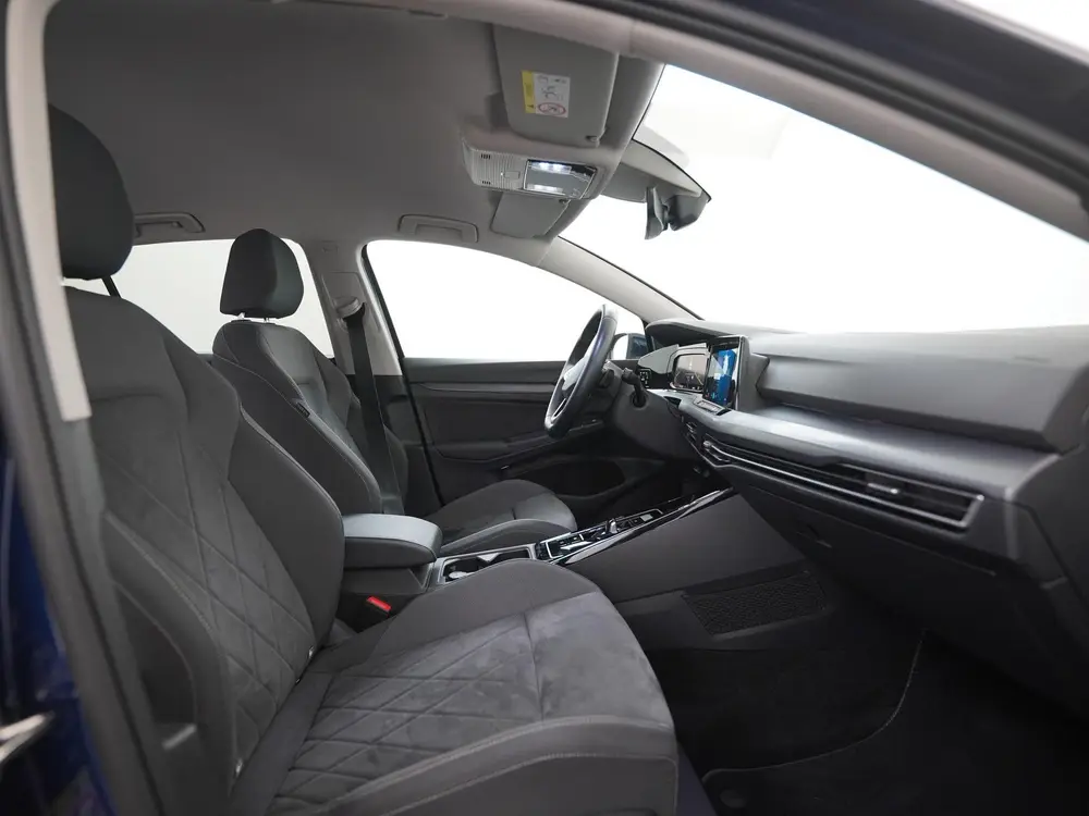 Volkswagen Golf 1.5 eTSI Style DSG | Trekhaak | Stuurverwarm uit 2023, foto 3