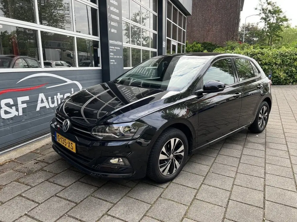 Volkswagen Polo 1.0 TSI Life Navi Apple/car play Airco Cruis uit 2020